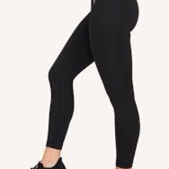 Lululemon Peloton Leggings and Bra Set Worn maybe Twice Size 8 - Picture 2 of 6